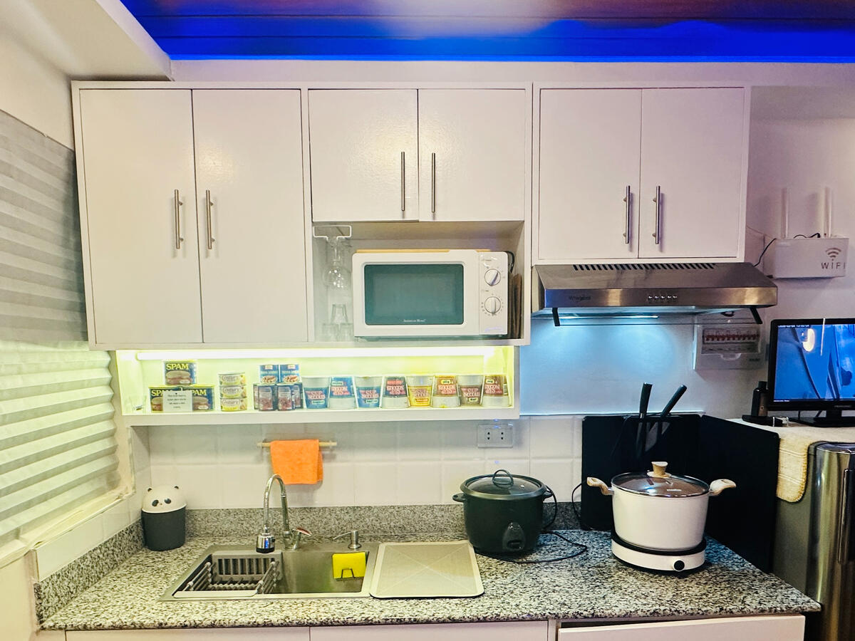 Fully Functional Kitchen